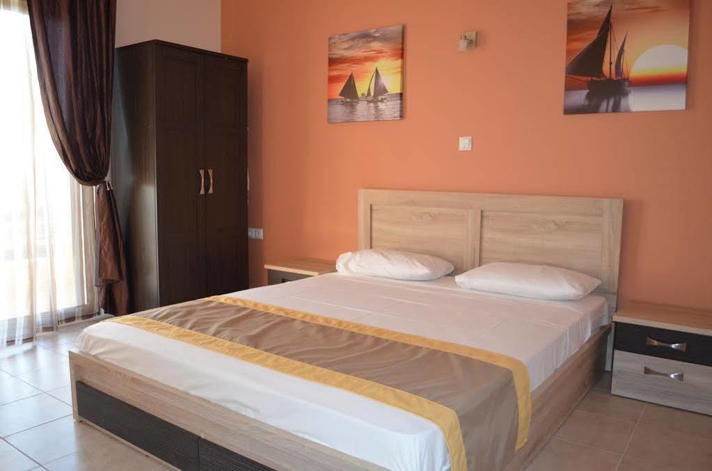 Thassos Grand Villas Apartments & Studios Limenaria  Eksteriør billede